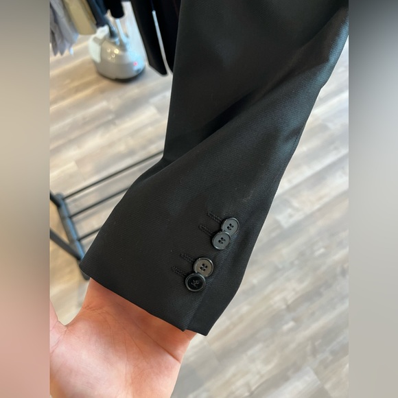 Hugo Boss Tuxedo - Picture 3 of 4